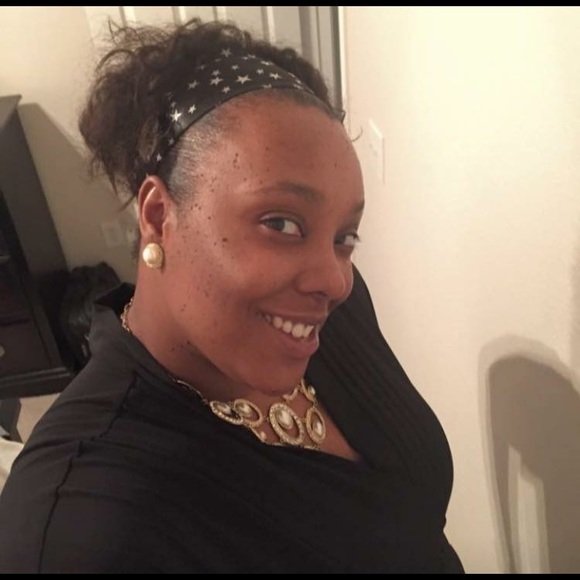 Meet your Posher, Dawn - Picture 1 of 1